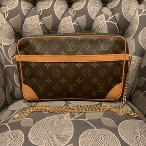 Authentic Louis Vuitton Compiegne 28 crossbody bag